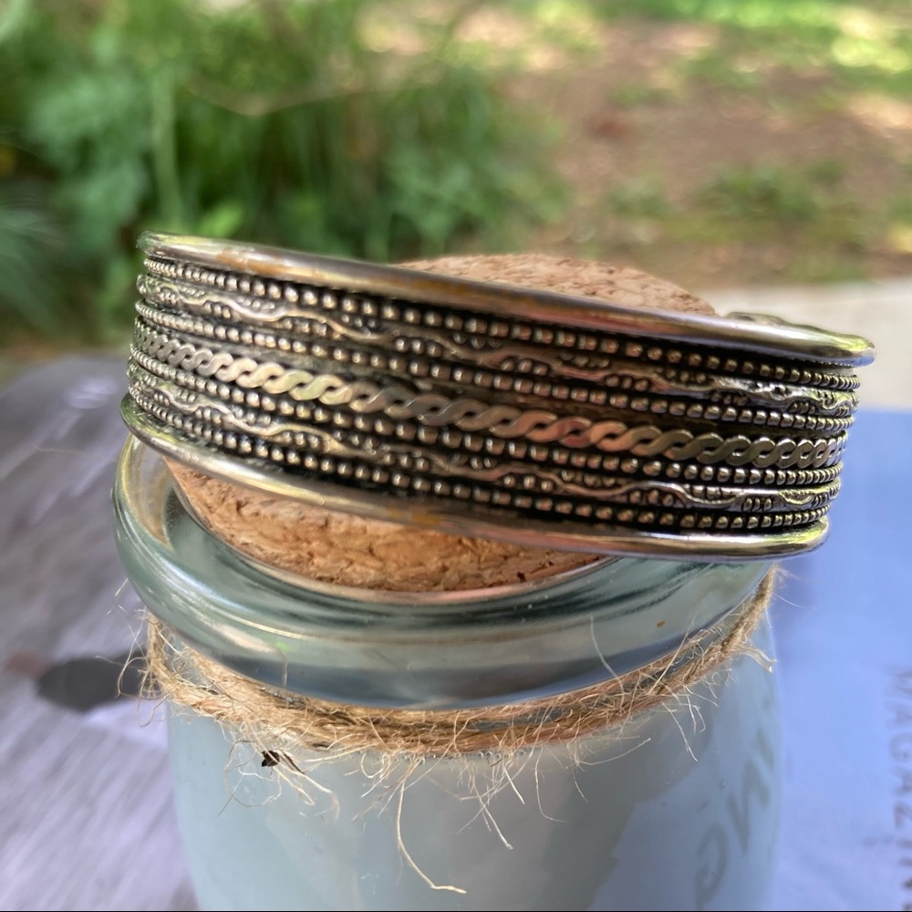 Vintage Silver Multi Pattern Cuff Bracelet - image 7